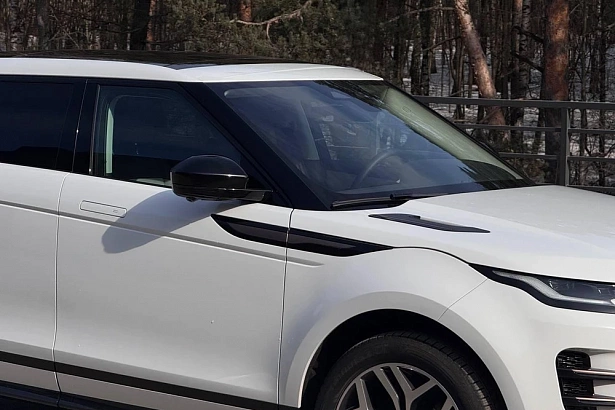 Range Rover Evoque R-Dynamic SE 2.0 AT 4WD (249 л.с.) фото 14