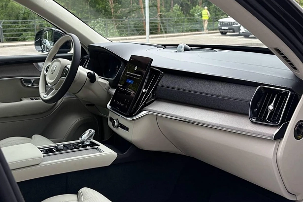 XC90 Ультра / Ultra 2.0 AT 4WD (250 л.с.) фото 8