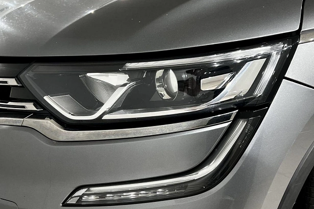 Koleos Executive 2.0 CVT 4WD (144 л.с.) фото 21