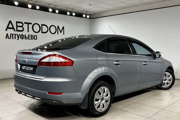 Mondeo Trend 2.0 MT (145 л.с.) фото 6