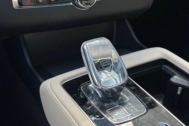 XC90 Ультра Темный (7 мест) / Ultra Dark (7 мест) 2.0 AT 4WD (250 л.с.) фото 28