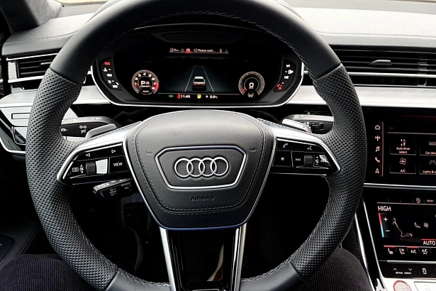 S8 ТФСИ Кватро типтроник 4.0 AT 4WD (571 л.с.) фото 14