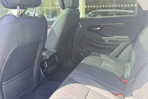 Range Rover Evoque R-Dynamic SE 2.0 AT 4WD (249 л.с.) фото 12
