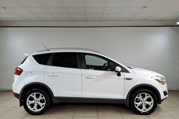 Kuga Titanium 2.0d AMT 4WD (163 л.с.) фото 7