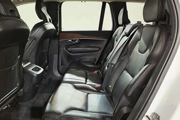 XC90 Инскрипшн / inscription 2.0d AT 4WD (5 мест) (235 л.с.) фото 11