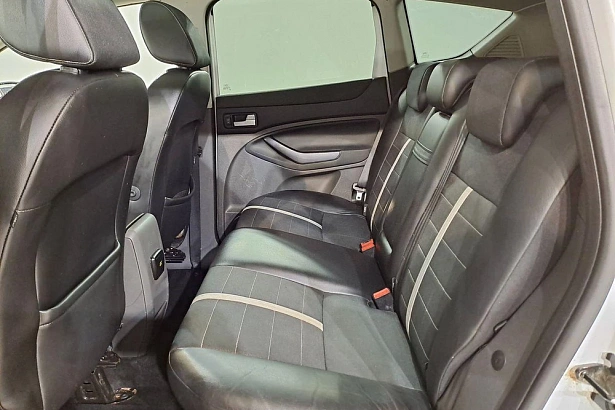 Kuga Titanium 2.0d AMT 4WD (163 л.с.) фото 12