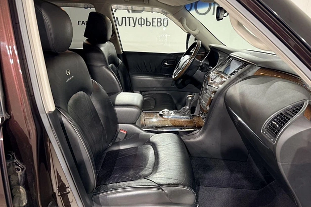 QX56 Hi-Tech 5.6 AT 4WD (405 л.с.) фото 10