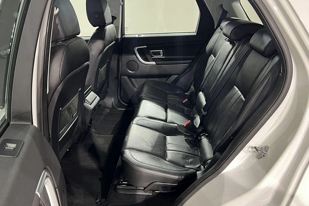 Discovery Sport SE 2.0 AT 4WD (240 л.с.) фото 12