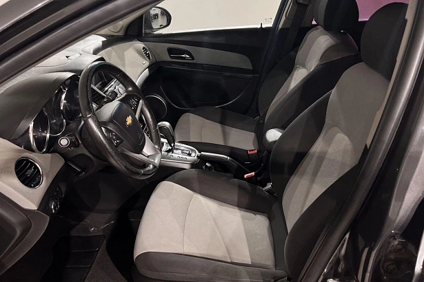 Cruze LT sedan 1PR69KBF1 1.8 AT (141 л.с.) фото 9