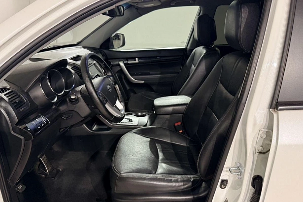 Sorento Prestige 2.4 AT 4WD (175 л.с.) фото 9