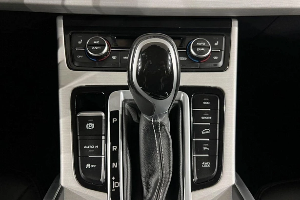 Atlas Luxury 2.4 AT 4WD (149 л.с.) фото 17
