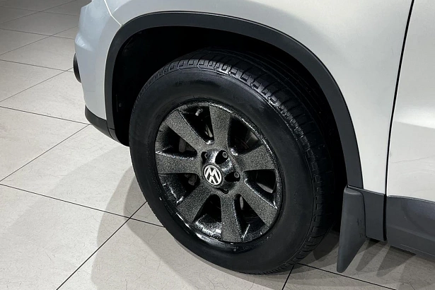 Tiguan Track & Field 2.0 AT 4WD (180 л.с.) фото 31