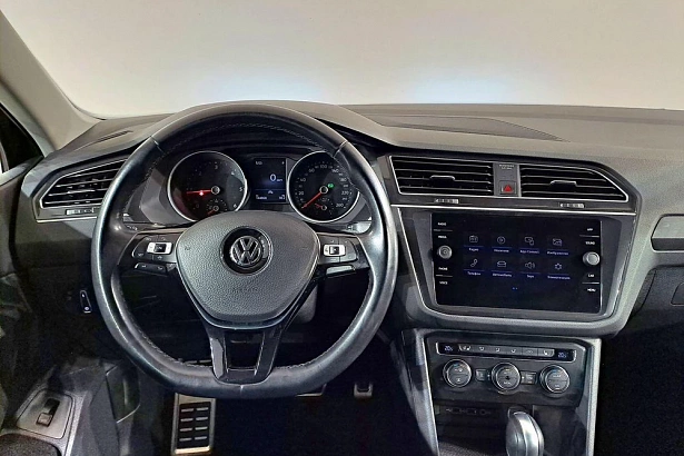 Tiguan Connect Plus 2.0d AMT 4WD (150 л.с.) фото 14